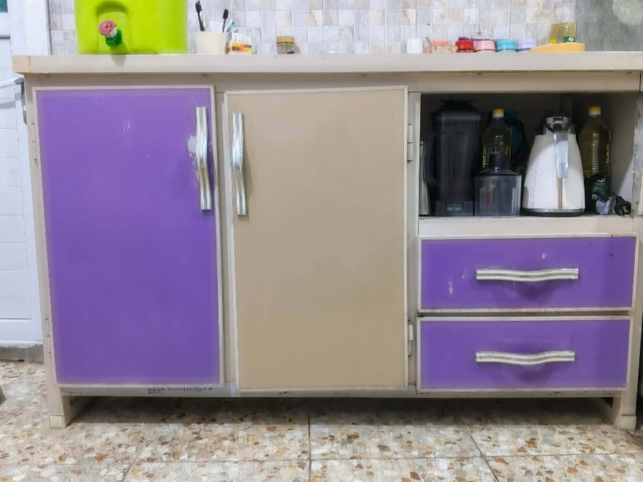 #يوجد اثاث منزلي.. 

كاونتر 3قطع وسنك وملحق مترين بمترين  #السعر 250الف 

تخم  تركي يصير جربايه ارع كراسي وقنفتين  #سعره 200الف 

العنوان النجف حي ابو طالب شارع الطاقه.. 
اليريد يجي خاص


**إذا كنت صاحب هذا الإعلان وتريد حذفه لأي سبب، رجاءا أرسل رسالة إلى الدعم الفني**