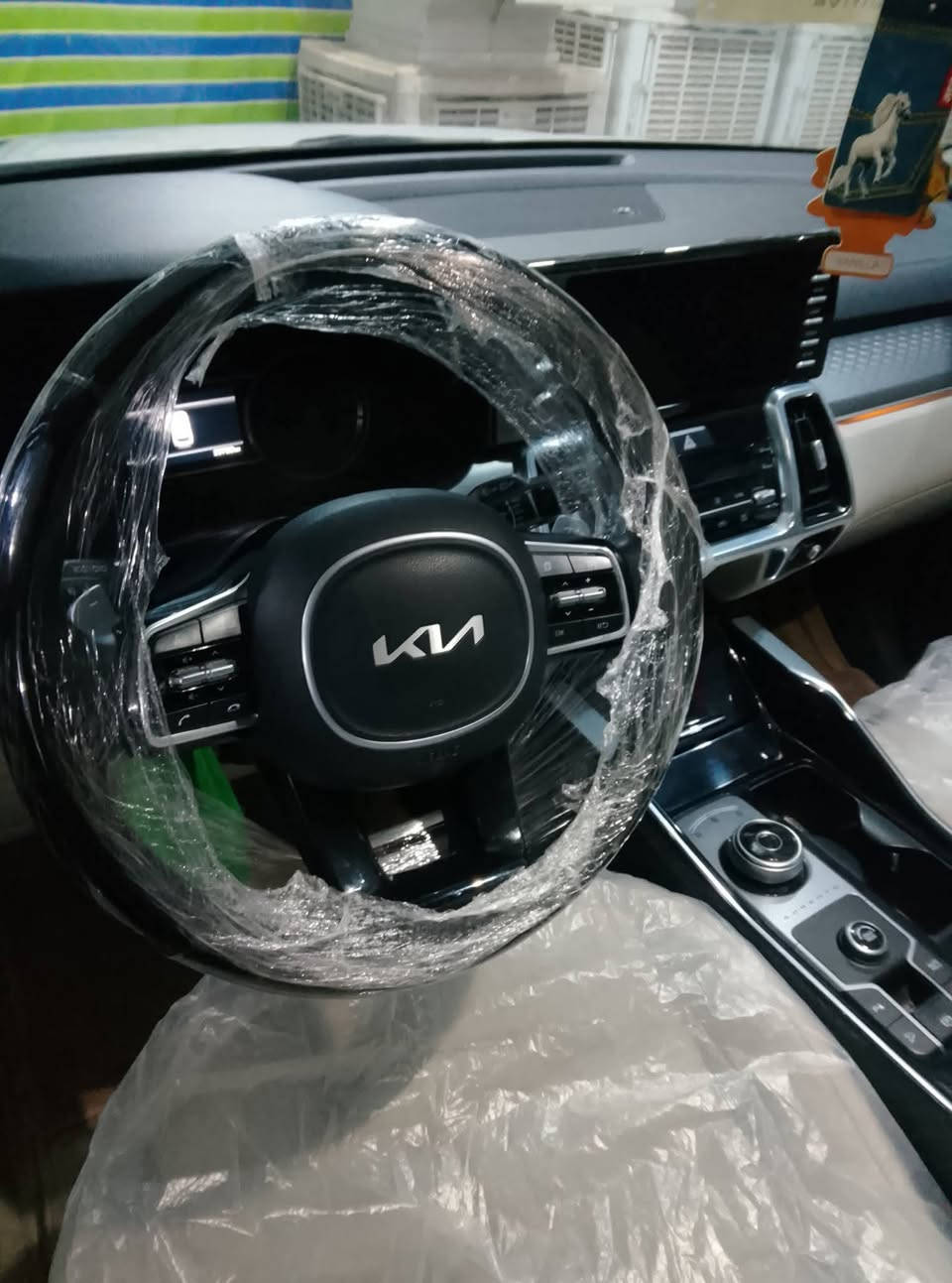 سورنتو موديل 2023 للبيع فول مواصفات مكينه 6 سلندر  واحد عل واحد. كير ماوس تشغيل عن بعد  بنوراما بصمه كراسي كهرباء عدسات ليت زنون جنطه كهرباء 7 راكب فول الفول حساسات كامرات تحديد مسار تحكم ستيرن  بردات جام نظام أوتو امري كهرباء بعد بيها مواصفات سياره مكفوله ما عده رش صبغ بالباب الخلفي  السعر 285. وبيها مجال مكان بابل ***********
