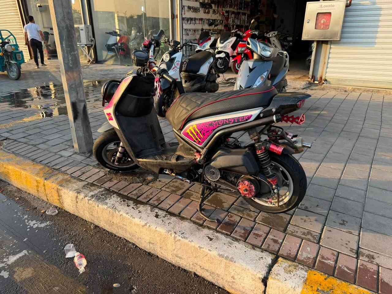 معرض الواثق لتجارة الدراجات النارية 

متوفر ياماها سكنس جبلي 
عليها تزويد 
مكينة TTMRK كور مسح 
عليها زوج كلجات رياضي 
عليها صالنصة بوري عدل نحلة
عليها بكلايت ار سكس رياضي 
بجم مازدتين 
ستيرن كرزي رياضي كامل 
دبلات خلفية كرزي رياضي 
قاعدة رقم كرزي رياضي 
قطرة اكسل كرزي رياضي
فراك بريك كرزي رياضي 
قبق فلاوين فضي 
قطرة دهن مكينة رياضي 
كشن رياضي 
قبق بانزين كرزي رياضي 
زوج اطارات جلاتين 
يدات بريك كرزي 
قبق عمبار كرزي 
طرر كاعية كرزي 
صدر امامي وفج رياضي 
ملاقط كرزي رياضي 

العنوان بغداد شارع فلسطين الضلال 
السعر اتصل وتدلل 
***********
***********
