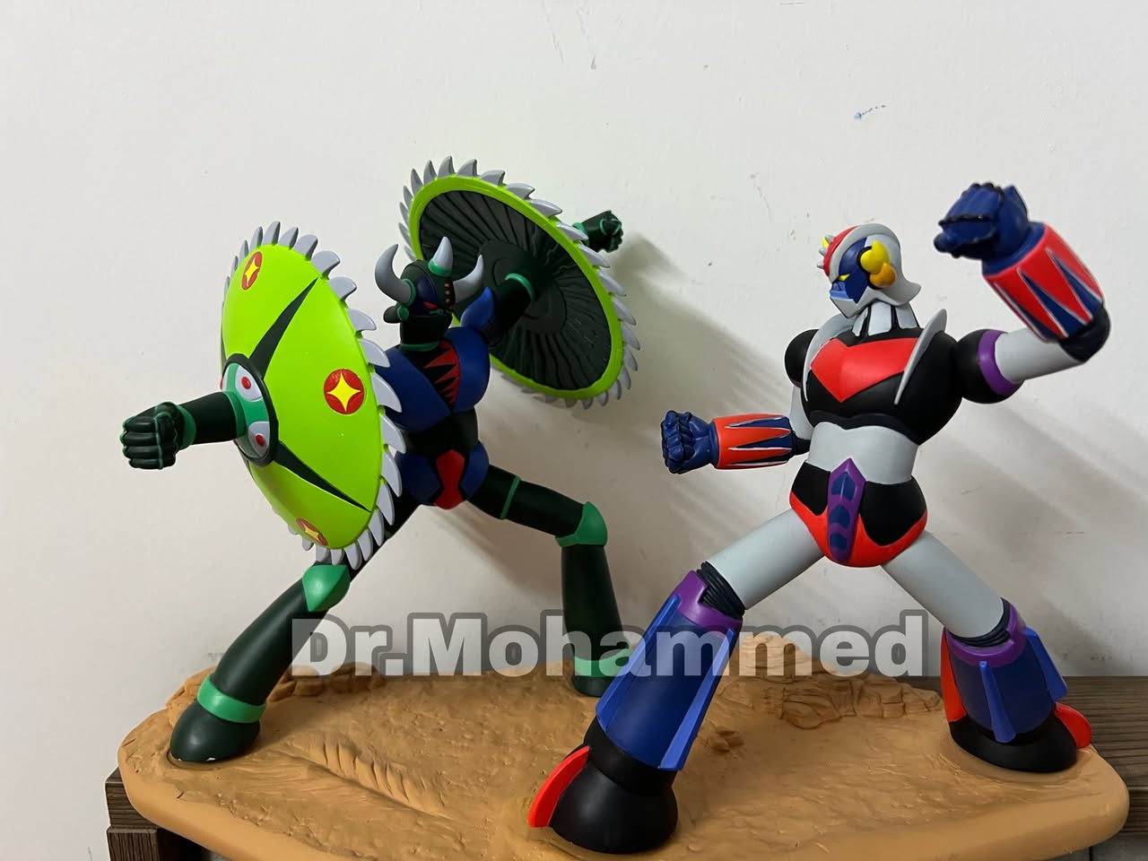 من مجموعتي
ومن نوادر شركة گو ناگاي داينمك go nagai
القطعة رقم ٣٦٦ من اصل ٤٤٤ قطعة
ديوراما الحلقة السابعة من كارتون گرندايزر
اثناء معركته مع الوحش الفضائي جن جن
مشاهدة ممتعة


**إذا كنت صاحب هذا الإعلان وتريد حذفه لأي سبب، رجاءا أرسل رسالة إلى الدعم الفني**