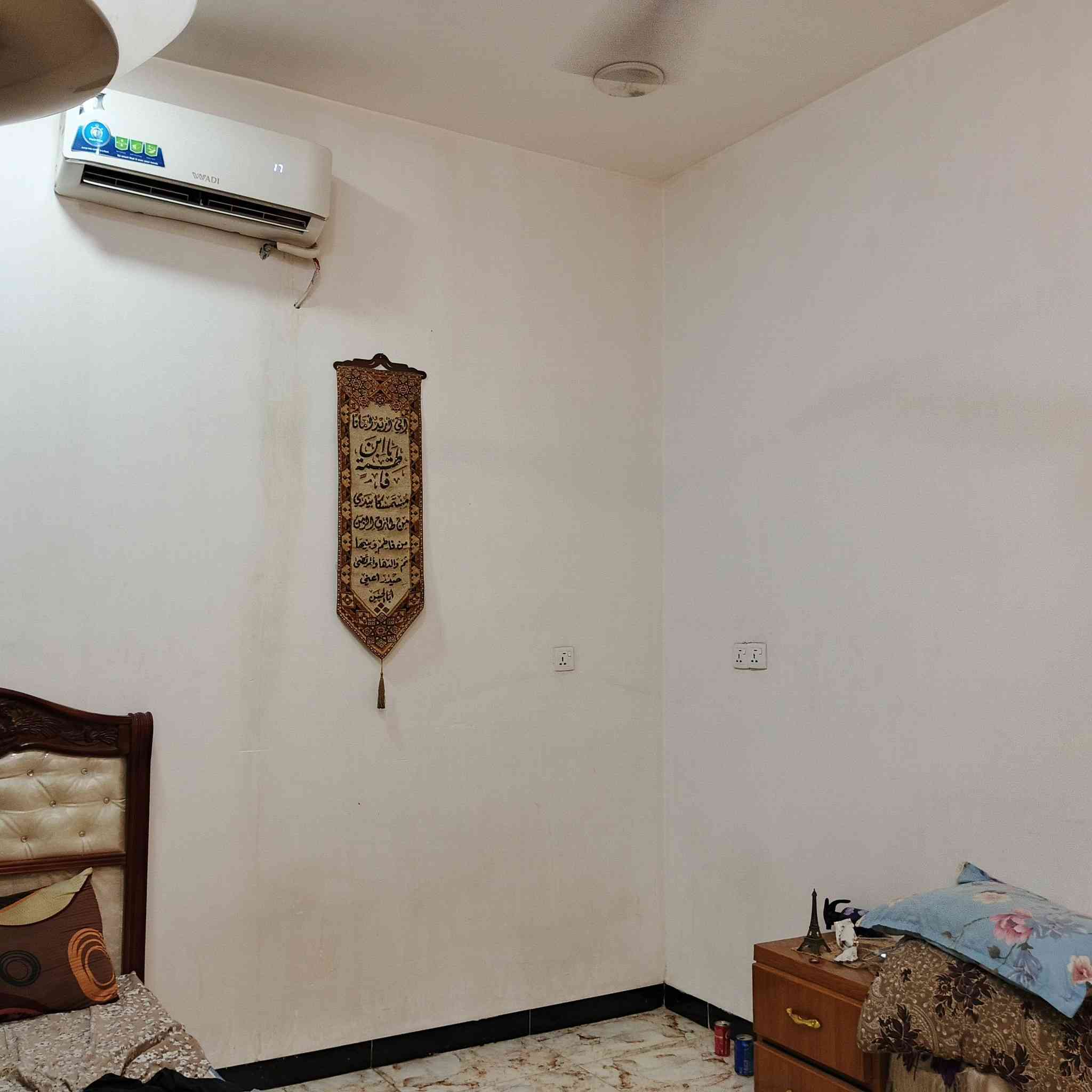 بيت للبيع سند 25طابو زراعي في سبع ابكار بشارع مشتل عايد اول فرع قريب علئ شارع العام جدا مساحة البيت 70متر واقع حال 75 واجهة 5 نزال 14 يتكون البيت
عدد الغرف 5 
عدد طوابق 3  
الغرف علئ الوجه مساحتهة 5 في 4
الغرف الصغيرة 3في 4
يوجد مدخلين للبيت
طابق الارضي يحتوي علئ ستقبال ومطبخ وغرفة نوم وحمام وترك
طابق الثاني غرفتان نوم وحمام
طابق ثالث غرفتان نوم وحمام
وبيتونة وسطحين بيت بناء حديث  بناء سنة 2021 للاستفسار اكثر اتصل علئ رقم  ***********
بيت للبيع سند 25طابو زراعي في سبع ابكار بشارع مشتل عايد اول فرع قريب علئ شارع العام جدا مساحة البيت 70متر واقع حال 75 واجهة 5 نزال 14 يتكون البيت
