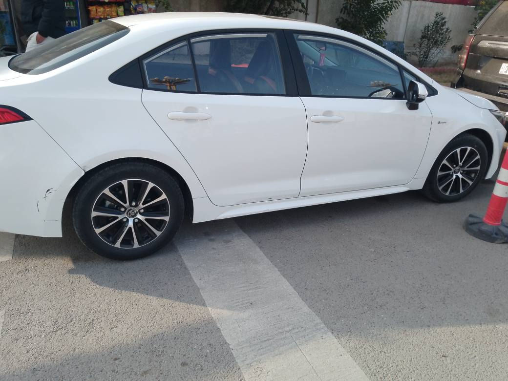 كورلا 2024 
هايبرد
ماشية 21 الف 
فول مواصفات 
كرسي كهربائية 
داخل جلد احمر 
مكفولة من صبغ 
سعرها 152
للاستفسار *********** بغداد, العراق
