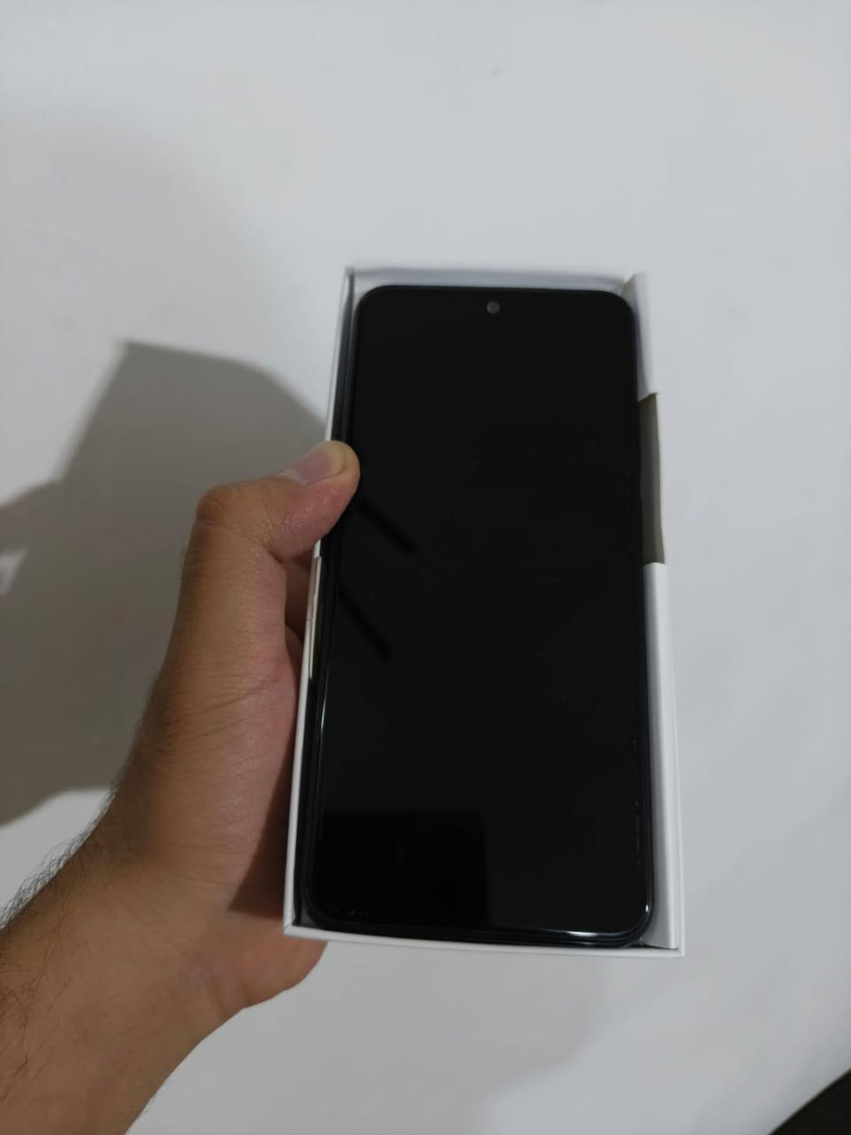 للبيع هاتف Redmi Note 10S
 بحالة ممتازة ومع العلبة والشاحنه .المواصفات الأساسية:الشاشة: AMOLED ممتازة بحجم 6.43 بوصة بدقة FHD+.المعالج: Helio G95 قوي للألعاب والأداء اليومي.الكاميرا: خلفية رباعية الأساسية بدقة 64 ميجابكسل وتصوير 4K.البطارية: 5000 مللي أمبير تدوم طويلاً مع شحن سريع 33 واط.الصوت: سماعات ستيريو مزدوجة وصوت نقي.
الذاكرة: 128

السعر 100 مكاني نجف حي النصر الشراي يتصل ***********
