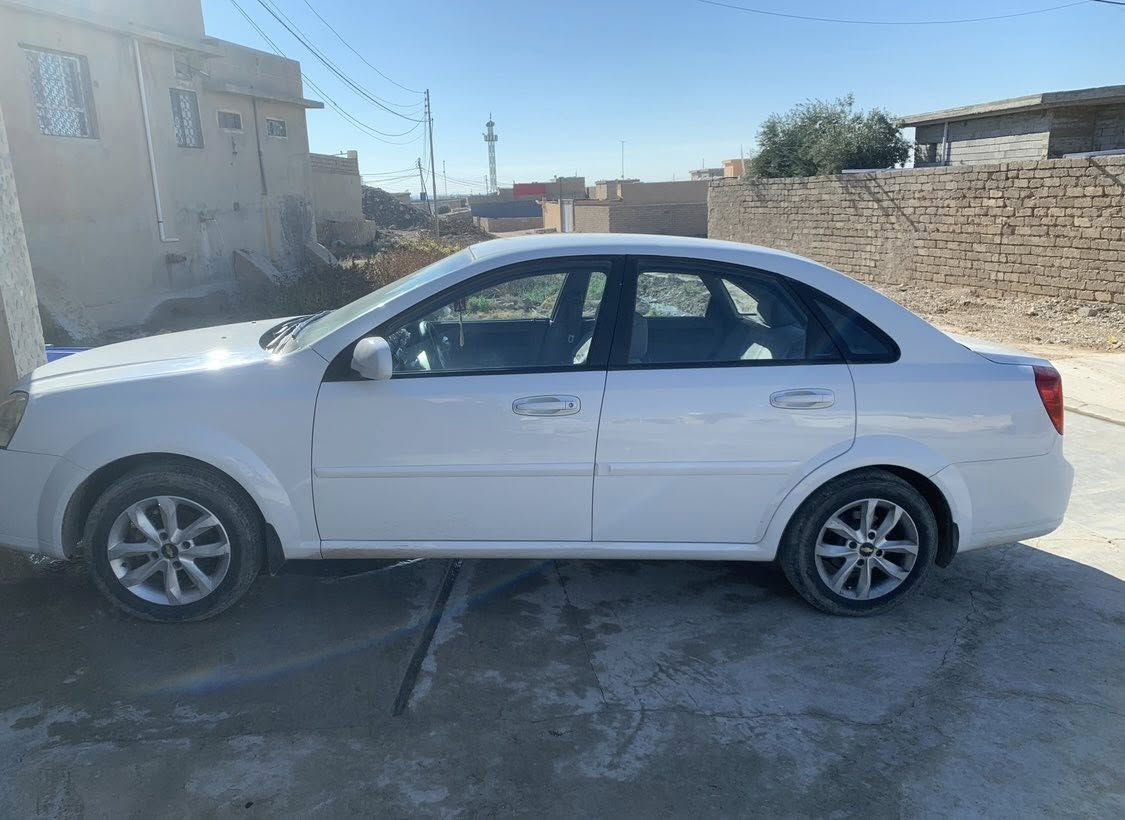 اوبترا موديل 2011 كير محرك شرط تحويل شرط سنويه باقي كم يوم يخلص طخم امامي خلفي جديد طخم تاير جديد باتري جديد هزه جديد لي 2027 صبغ اللي ماشر بالصوره مع دوسات فقط للبيع او مراوس بسياره سعرها انسب مكان السياره بعشيقه شلالات سعر 80 وبيها شويه مجال للشراي 
***********
