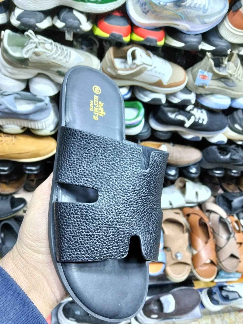 السعر 10,000 دينار شحاطه رجالي درجه اولى قياسات 40 الى 46 فقط


**إذا كنت صاحب هذا الإعلان وتريد حذفه لأي سبب، رجاءا أرسل رسالة إلى الدعم الفني**