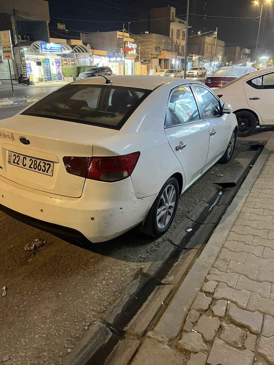 للبيع او مراوس سيراتو 11 بيه جاملغ خلفي وأمامي جهة العبري وبني مبدل مكينه كير تبريد حداديه تخم تاير باتري سلف مشط كهربائيات كله مكفول رقم دولي الجديد سنوية 30 وكالة بأسمي السعر 85 وبية مجال العنوان نجف ***********
