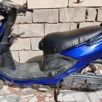 دراجه للبيع دراجه حلوه ونضيفة توه مجفت ارادله بس كلجات  وسعره مناسب 75...