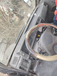 كيه بسته موديل ١٩٩٥ سنويه صاقطه مكنيه وكير مكفوله سيارة خير من الله ال...