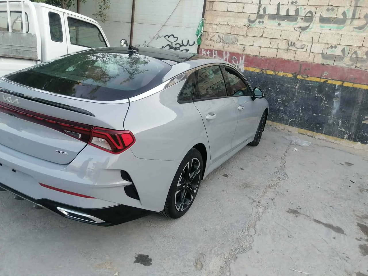 السلام عليكم
K5,   
موديل 24 فول جي تي لاين 
فول للأخير داخل ماروني  مااشية 14الف الضرر بيها بنيد وجاملغ شرط بدون اي دواخل
 سيارة بأسمي السعر 190 وبيها مجال 
الاستفسار عل الرقم
***********
