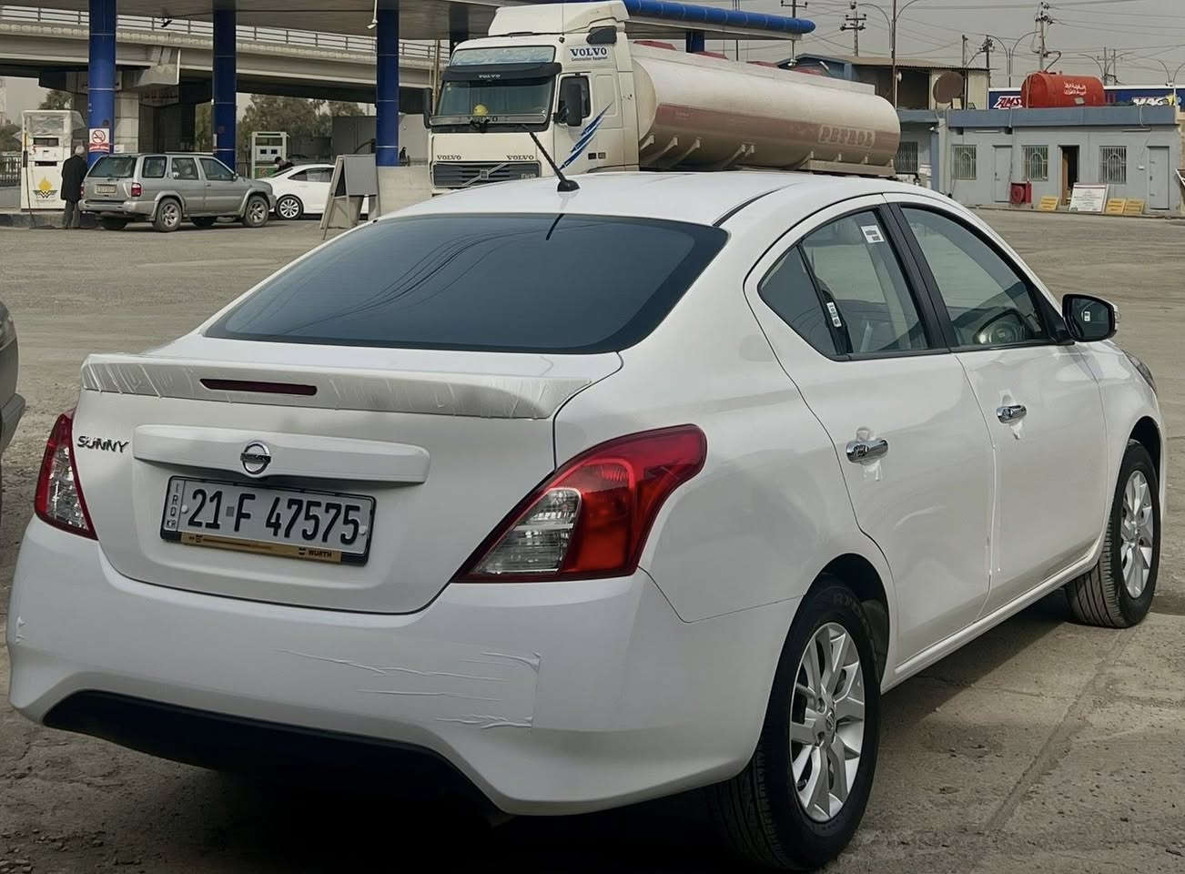 نیسان سەنی.
مۆدێل(٢٠٢٥).
٢٠،٠٠٠ڕۆشتوە.
نمونەیە لە پاکی. 
کلین تایتلە.
کەفالەعامە.
ڕەقەم و سەنەوی تازەیە بە شەرت تەحویل عام.
نرخ(١٣٣)وەرەقە مەجالێ برایانەی تێیە.
ژمارەی موبایل.
***********
