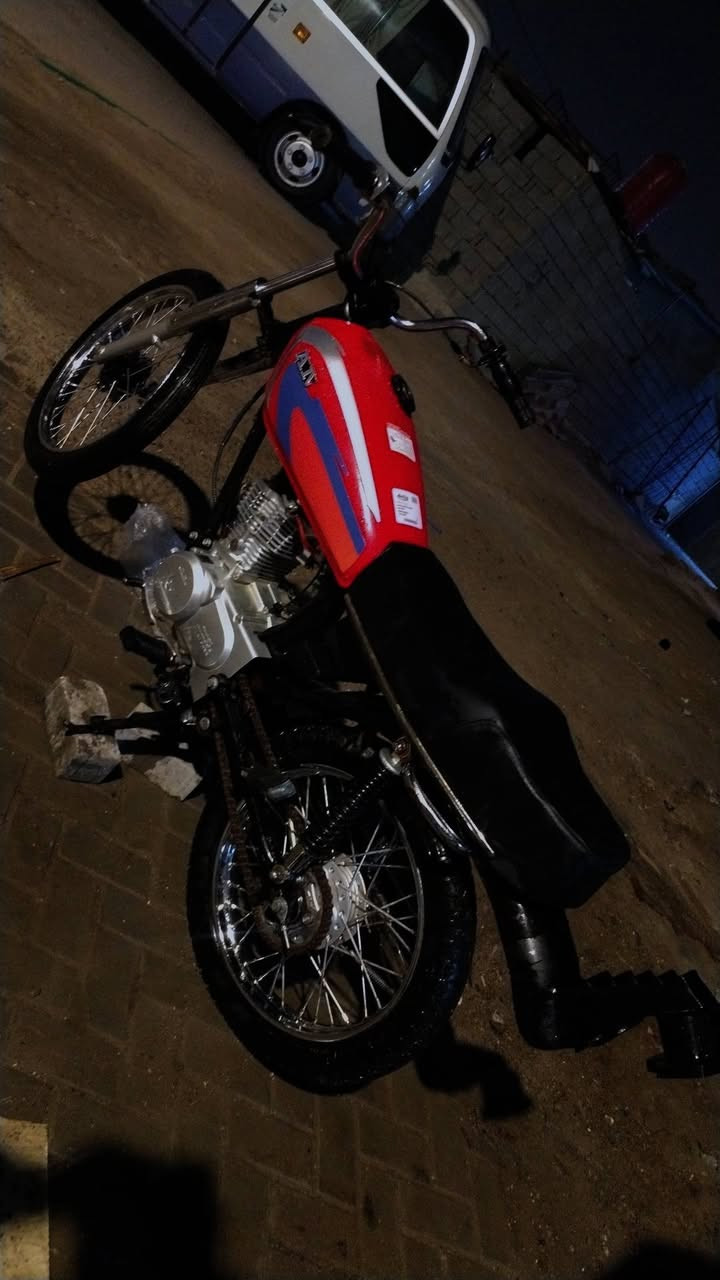 السلام عليكم دراجه ايراني للبيع دراج حلوه ما ناقصه اي شي مكفوله من كلشي السعر 650 مكاني بصره جمعيات ***********
