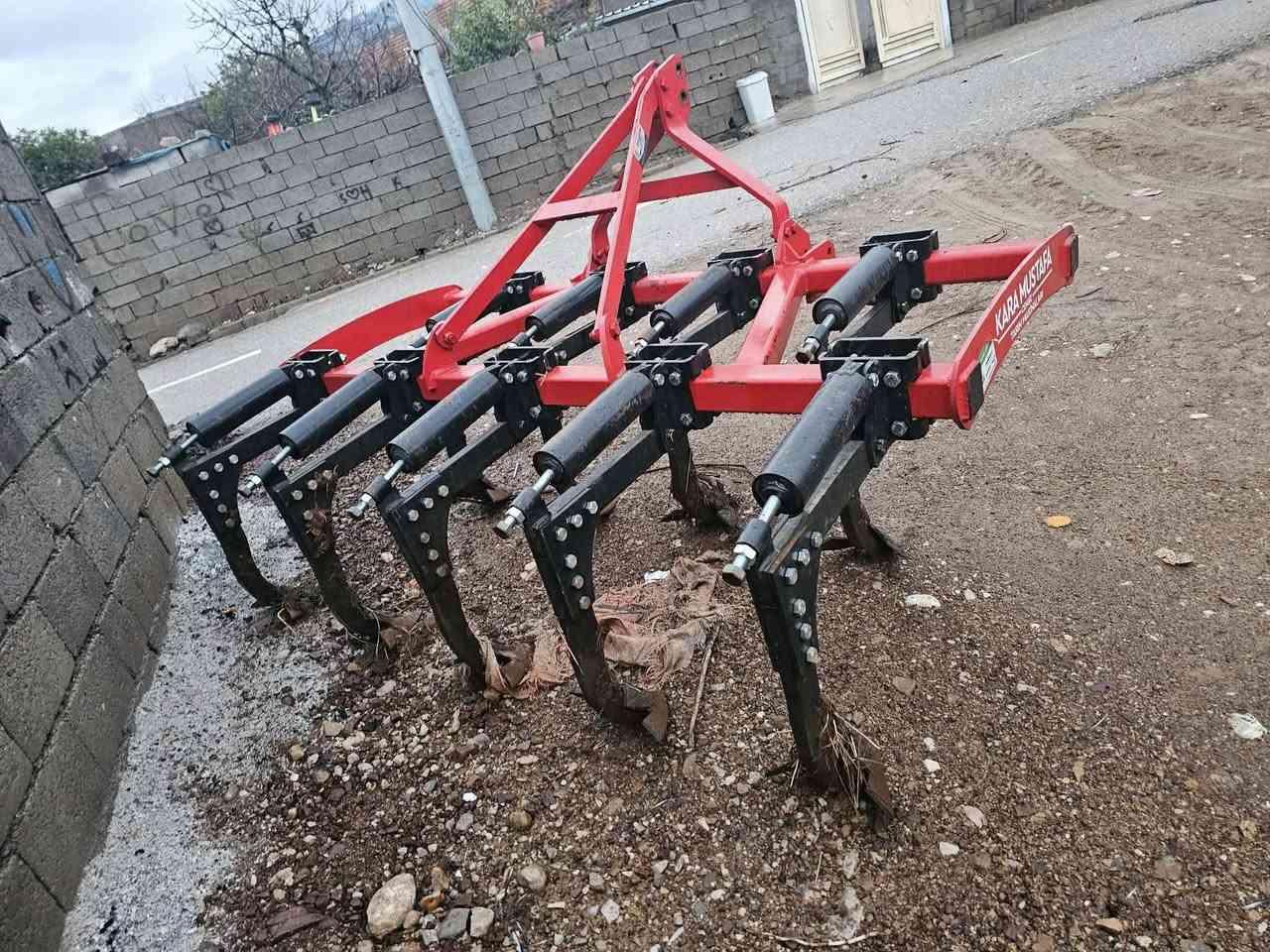 قەرەمستەفا  9قۆڵ  25سەعات ئیشی کردوە  شوێن سەیدسادق سعری11مەعمەلە***********
