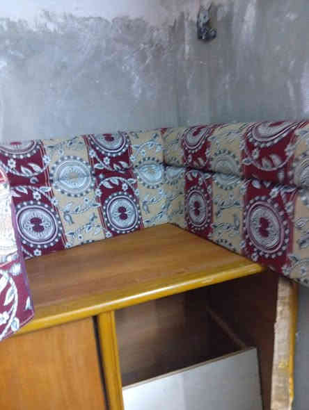 سلام عليكم ديوان أرضي نضيف استعمال قليل سبع دواشك واثنين زاويه و تجوات الدواشك جرجف و بداخله شلته للتواصل مع الواتس ***********
