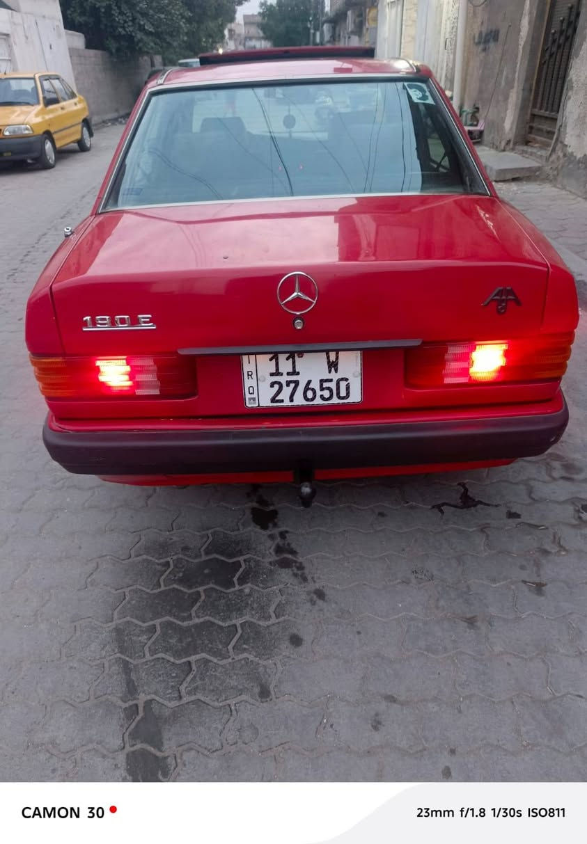 السلام عليكم للبيع مارسدس 190  سيارة كلها بلادي صبغ جماليه فقط كير مكينة وكير مكفول لاتبخير ولاتنقيص  داخل جلد مكينة 6 سلندر صدر جديد  
رقم بغداد دولي 
السعر 68 
***********
