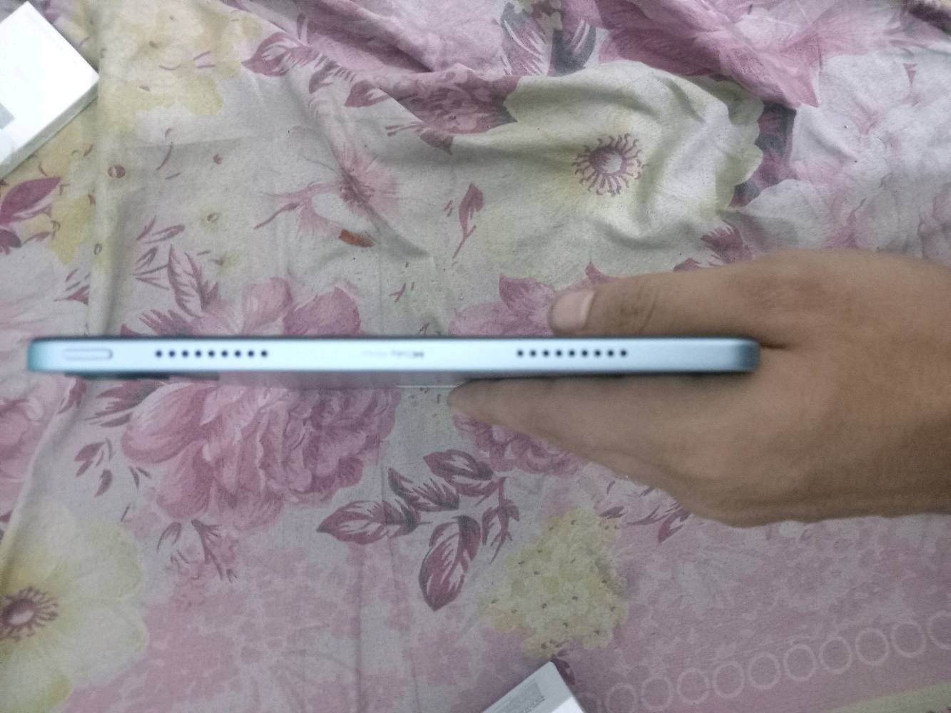 السعر 350  الجهاز نظيف 90% 350  
اسم الجهاز: Redmi Pad 2
الشركة: Xiaomi (ريدمي)
إصدار النظام (HyperOS): 2.0.203.0.VOVMIXM
سعة التخزين الداخلية 256GB
إصدار أندرويد: Android 15
العشوائيه8 

للتواصل هذا رقمي واتساب ***********
وين مكانك بالعراق حتى نضيفه بالإعلان، وهل التسليم إيد بإيد لو توصيل؟: 
بغداد السعدون او ساحه التحريره