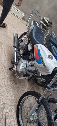 دراجه كلك للبيع. ايراني شلامجه رقم الموبايل 07807186395  بي واتساب