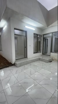 مجمع اشتي • ٣ نوم • حديقة