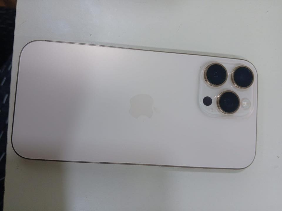 ايفون ١٦ برو ماكس ذاكرة ٢٥٦ شرق اوسط البطارية. ١٠٠٪؜
السعر مليون و٦٠٠ الجهاز اخو الجديد 
***********
