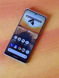 Leica Leitz Phone 1 5G 07751014963.. . . . . سعره 225  ☆ شاشة منحنيـــ...