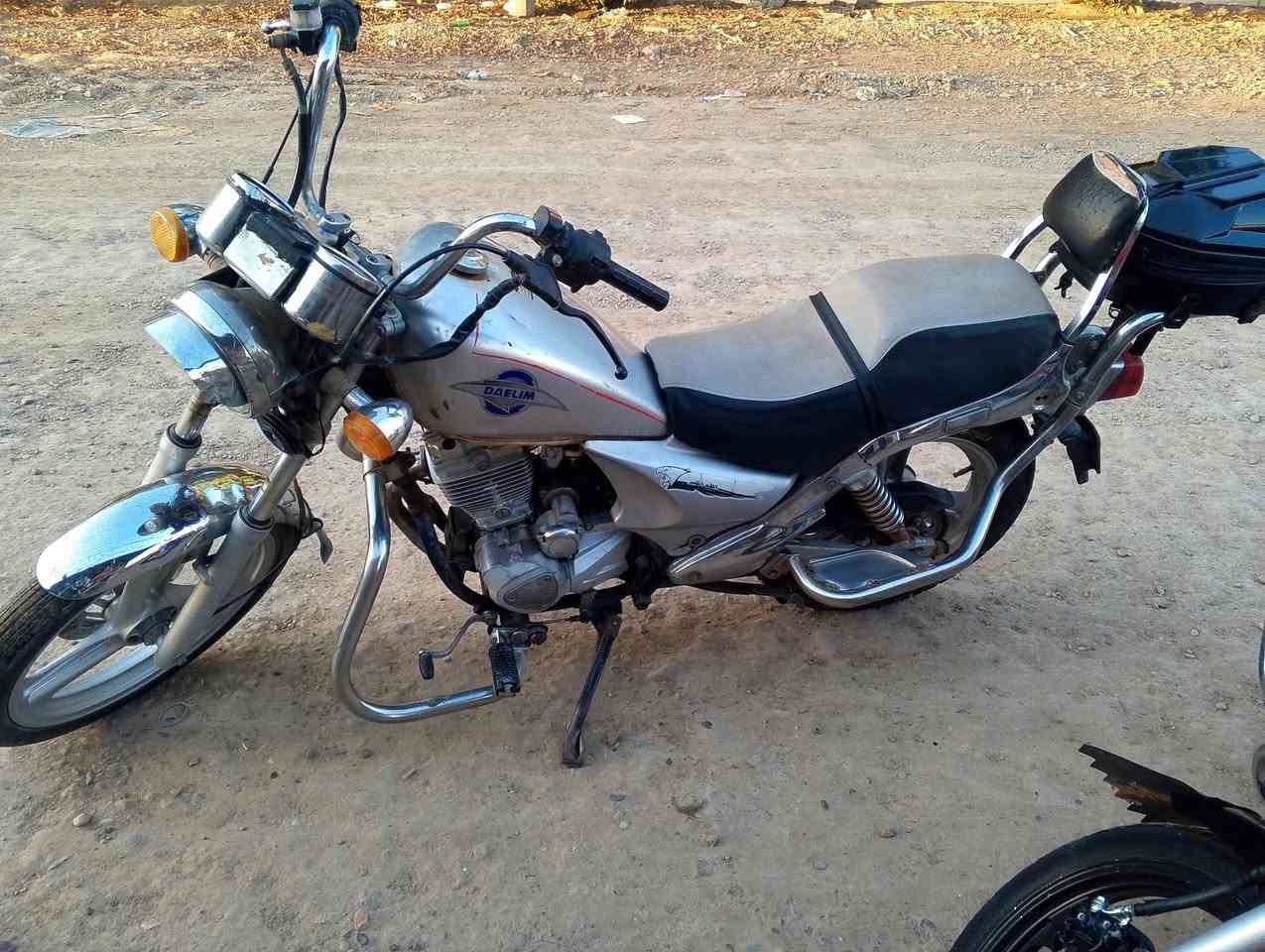 ثسلام عليكم  من رخصة الادمن مطور دايلم للبيع سعر 450 وبي مجال لطيبين هاذا رقمي ***********
