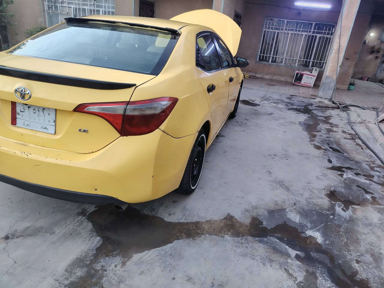 السلام عليكم من رخصه الادمن كورلا ٢٠١٤ كندي محدثه ١٩ داخل وخارج محرك وكير حاويه مكفولات صدر تخم تاير دوشمه كله تمام حادثه صندوك فقط مكفوله من فتح اي قطعه سعره ١١٨ مكاني بغداد مقابل مخابز باب الاغا رقمي ***********
