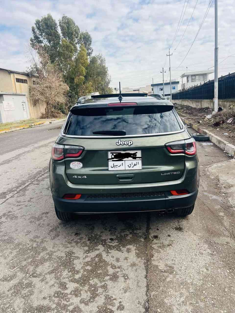 𝑱𝑬𝑬𝑷  𝑪𝑶𝑴𝑷𝑨𝑺𝑺  𝑳𝑨𝑻𝑰𝑻𝑼𝑫𝑬   𝑨𝑾𝑫‏
‏4x4
موديل2018
دبل اكسل
بصمة
تشغيل عن بعد 
رادار امامي و خلفي وجانبي
صندوق شفت 
تبريد قطعتين
كشن جلد
كشن تدفئة 
ستيرن تدفئة
كشن كهربائي 
شاشة كبيرة
نظام GPS
شحن موبايل وايرليس
تحكمات ستيرن
تحديد مسار
تعديل سرعة
حساسات امامي و خلفي
سيارة بيدون  صبغ
بدون دواخل
ايرباك سيتم %💯 

61000𝑴𝒊𝒍𝒆𝒔

رقم شاصي

☎️ 
***********

سيارة موجود اربيل

 #‏𝑱𝑬𝑬𝑷 #‏𝑪𝑶𝑴𝑷𝑨𝑺𝑺
