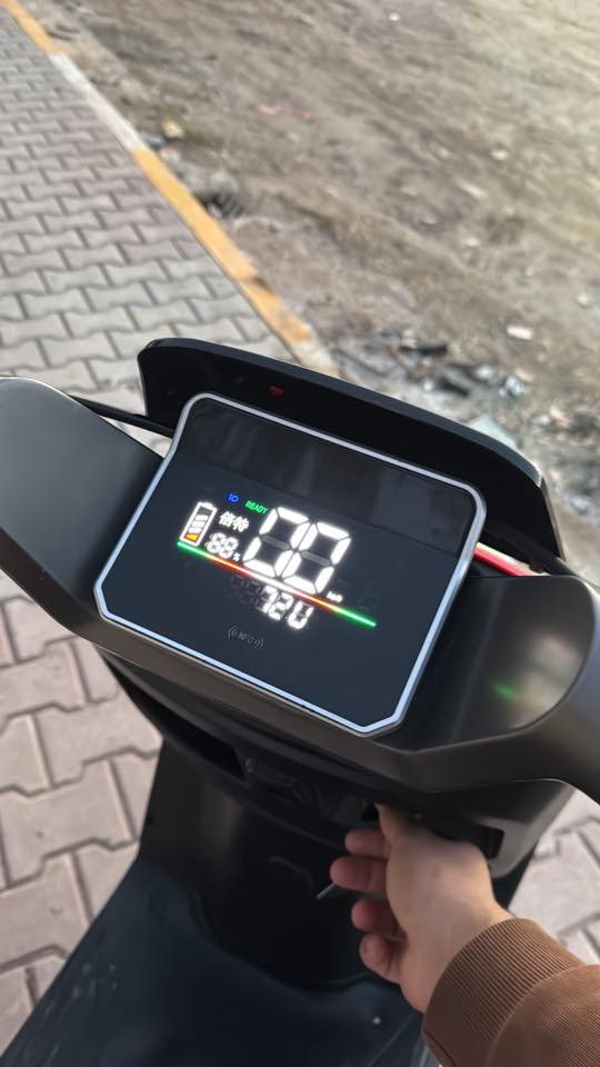 دراجه شحن للبيع  دراجه خير من الله مابيه اي نقص كارت شاشه تشغيل وانطفاء وباقي المواصفات خير من الله 
مكاني #ديالى  مراح اكتب السعر لين اكو ناس متخاف الله  الاستفسار ع هذا الرقم ***********
