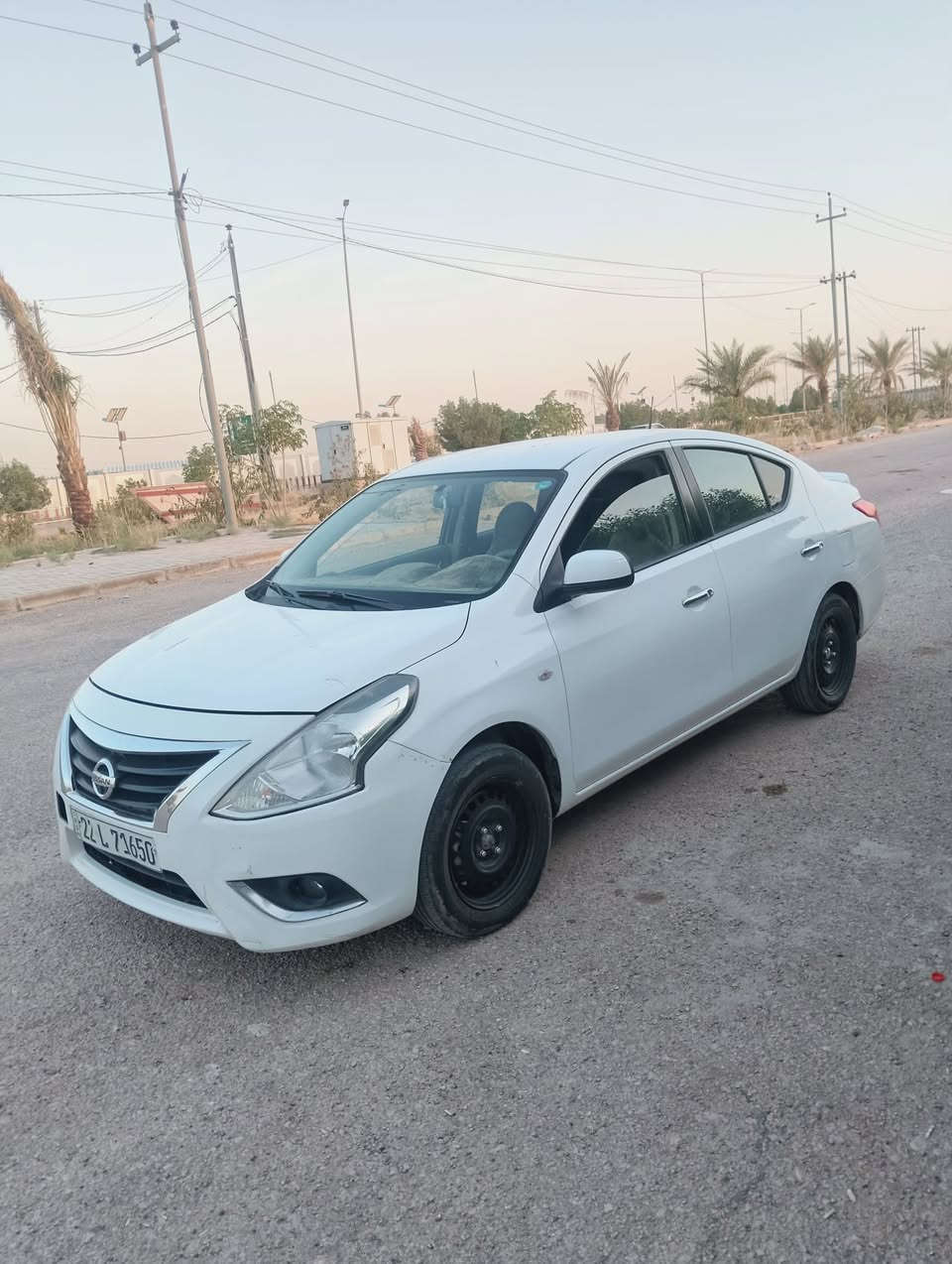 السلام عليكم نيسان صني لبيع هندي ام البليتة الزركه
مديل 2023
 مكفولة كفاله عامه مكينه كير حدادية مكفولات تبريد ثلج 
وكالة مداور مضمونات 
بيها بارد صبعين فقط بقبق الجنطه والباقي كفالة 
موصفات نيسان معروفة 
مكاني نجف 
سعر 113 وبيها مجال 
رقم ***********
