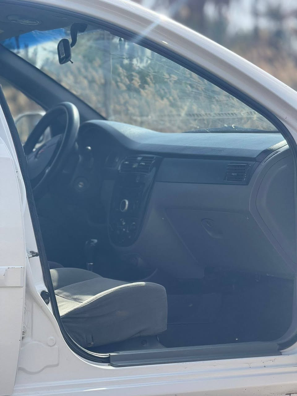 سلام عليكم او بترة موديل 2011مكينة كير مكفولات سيارة خير من الله سعر 77وابيهة مجال تصال على رقم ***********مكان ديالى
