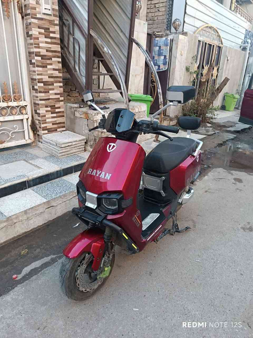 ​الماركة: ريان (RAYAN).
الحالة: مستعمله شهرين
​البطارية: ممتازه ليثيوم ضمان 4 سنوات
​المواصفات: لايتات LED، ديسك بريك، مسند خلفي، مرايا بلاد.
​السعر: مليون وربع
​المكان: الدولعي قرب مدرسة ام المؤمنين
​للتواصل: ***********

