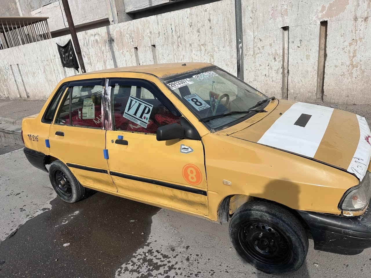 سلام عليكم. اخوان سياره سايبه البيع سياره اخير من الله صدر جديد قبل يومين من شاده سياره جاهزه مكينه ناعمه  راعيه بل نجف جان عندي رقمه وضاع ما يطلب عليه شي.  سياره كبل الشارع مديل ٢٠٠٩ سياره سويه. صاقطه سعر سياره ملوين و ميه العوان بغداد الجديده ***********
