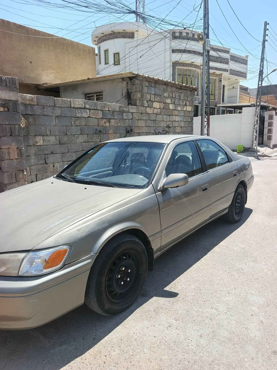 سلام وعليكم كامري ٢٠٠١ للبيع مصبوغه عام جماليه فقط وارد امريكي بدون ضرر محرك جديد كير جديد سياره شركه صبغ بي جراد شويه سياره حلوه مال جناي محرك ٤ ستلتنر رقم بغداد بسمي صدر جديد مكان السياره الفلوجه 
‏‪***********‬‏
