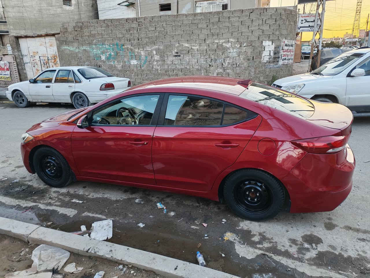 السلام عليكم 
النتر بغداد وارد امريكي بدون دواخل بدون ايرباك بدون الغود والسونار موجود 
السعر ١١٥ وبيهة مجال قليل مكاني بغداد رقم الهاتف ***********
