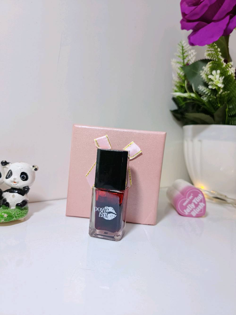 مكياج حاجة الف والفين دينار فقط 
جوة السوك 