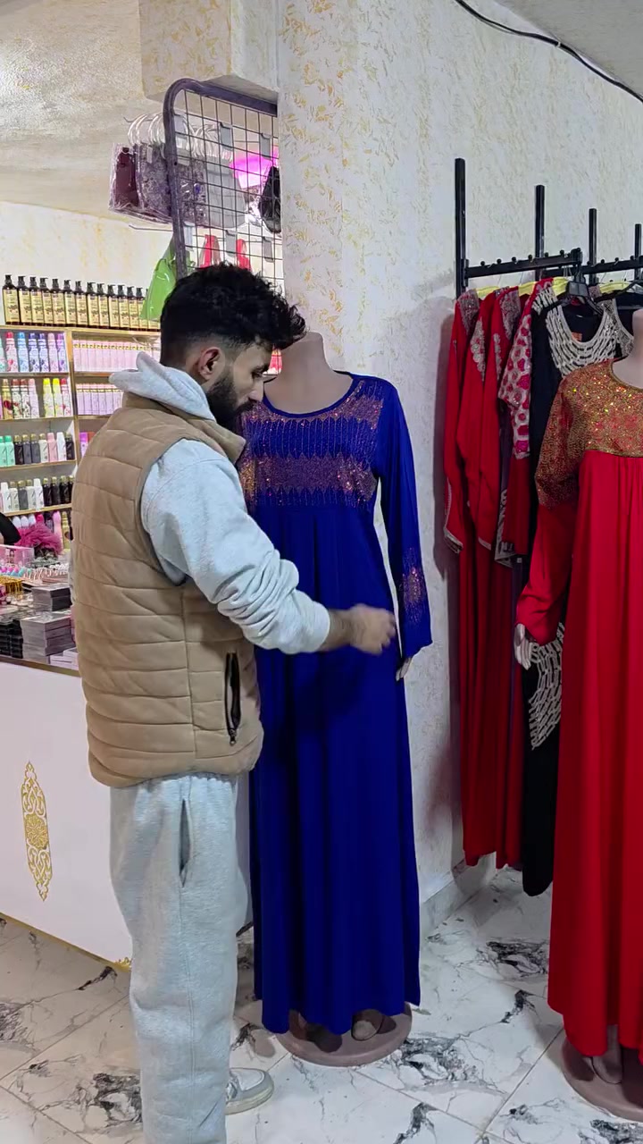 ولا أجمل من هيك قلابيات العيد عيدكم غير من عندنا. 🥰🥰


**إذا كنت صاحب هذا الإعلان وتريد حذفه لأي سبب، رجاءا أرسل رسالة إلى الدعم الفني**