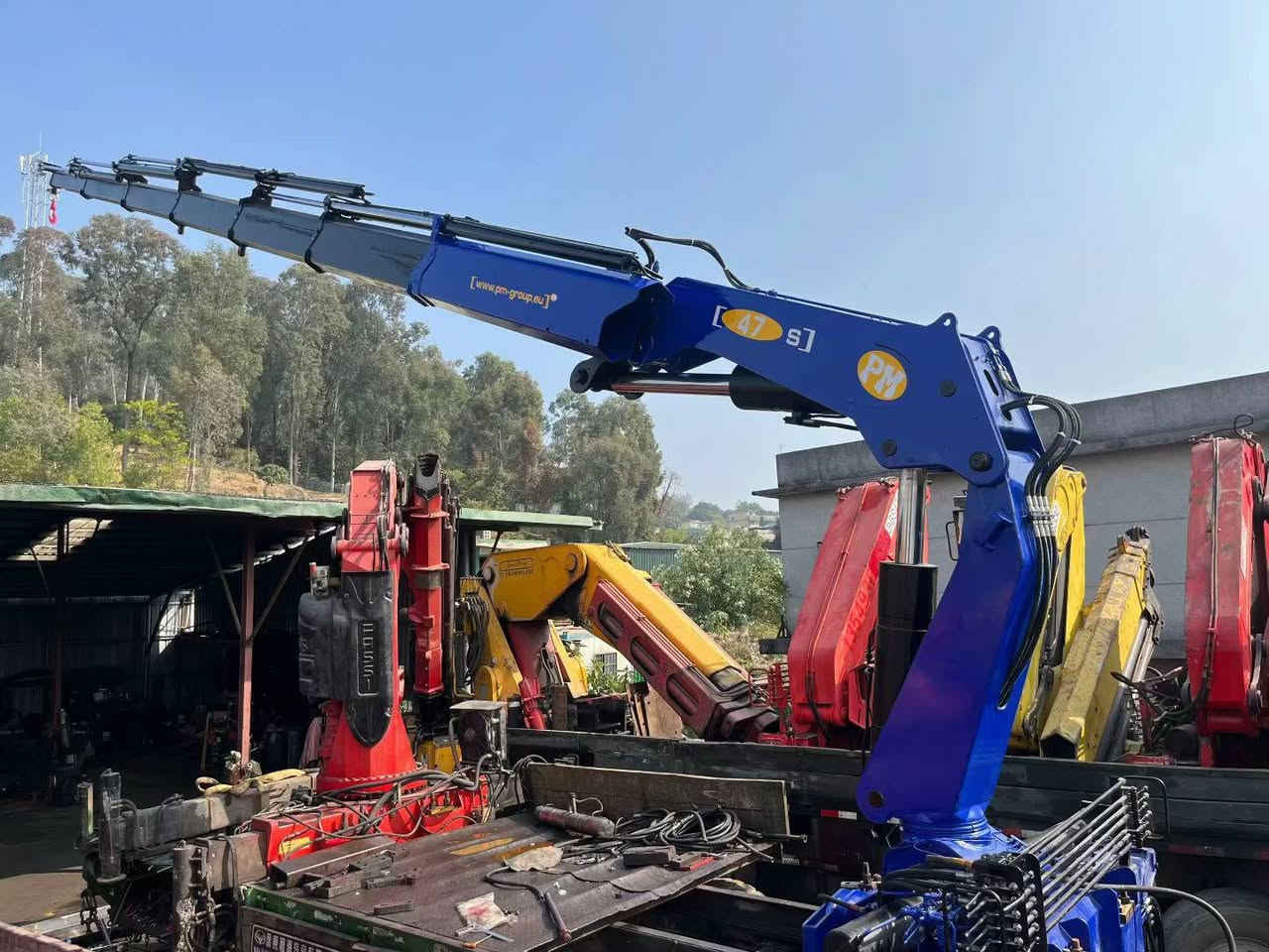 PM 47 new Crane Six-section hydraulic telescopic, new machine accessories


**إذا كنت صاحب هذا الإعلان وتريد حذفه لأي سبب، رجاءا أرسل رسالة إلى الدعم الفني**