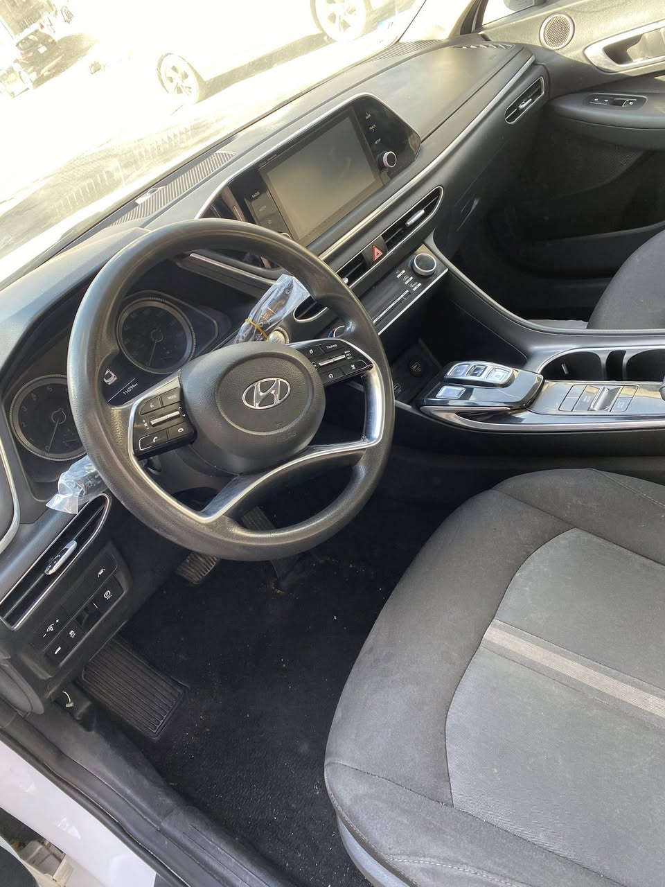 السلام  عليكم شباب سونتا لبيع موديل 2020 سياره جاهزه بسمي رقم اربيل شمالي موصفات فول ما عده فتحه كشنات كهرباء مكينه 2500 مرغوب ماشيه 116 بصمه شاشه جبيره تحكمات رادار قياده ذاتيه تحديد مسار صور حادث داخل منشور بدون تبديل فقط بنيد مصلح مصبوغ بدون دواخل وشاصي مكان بغداد سعر 175 الرقم ***********
