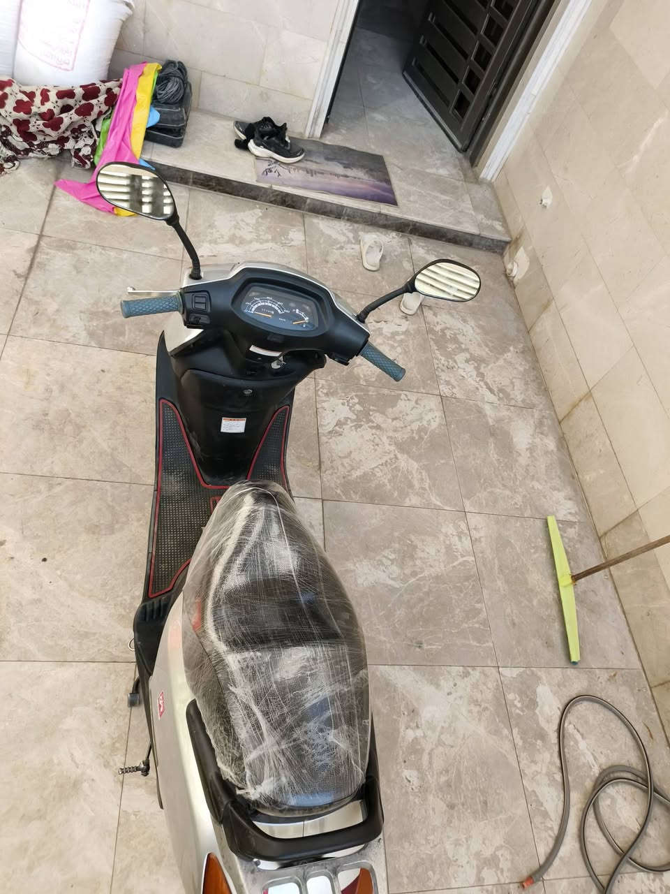 دراجة سبيسي ياباني كفرات اصلية لوك بعدها بجيسها كهربائيات كلشي فول سعر 950 وبيها مجال للشراي ***********
