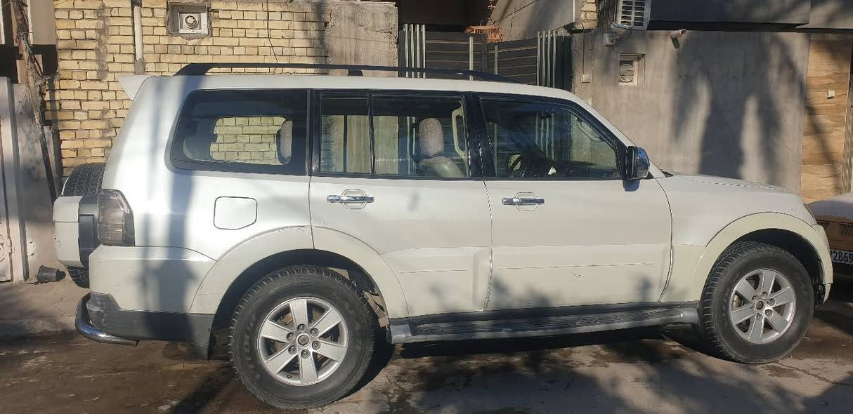 باجيرو ٢٠٠٨حبتور  خليجي بدون حادث السعر ١٠٥ وبيهة مجال
***********
