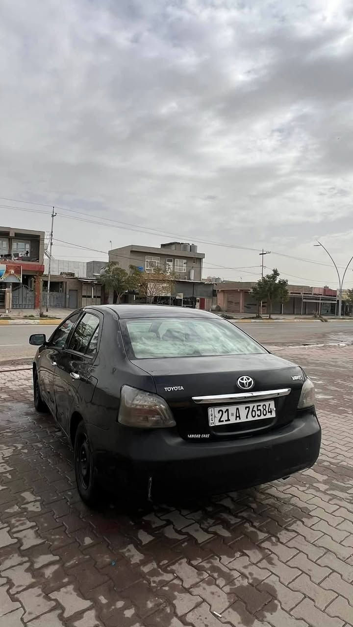 يارس موديل ٢٠٠٨ فول عادي
سنوية لل ٢٧  سيارة ضربتها بالصوره 
وصندوك و بونيد و سقف مضروب لزكه لان مجولحه و لزكه ماعدها اي تأثير  ومكانها كركوك و بيها بطاقة بنزين 
السعر ٧٢ مجال بسيط 
للاتصال ***********
