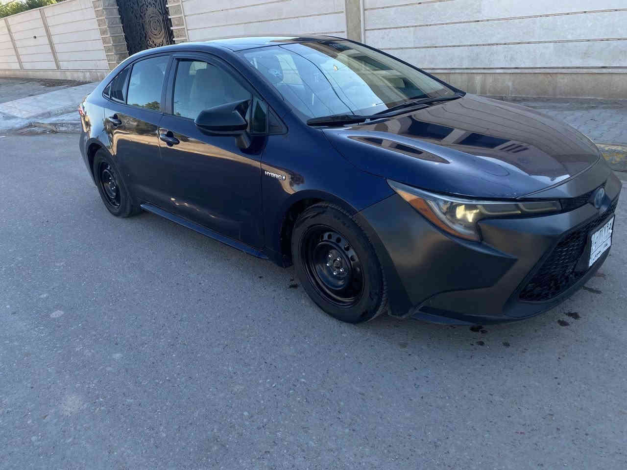 كورلا للبيع
السيارة موديل ٢١ كوري وليس صيني سونارها مرفق بالصور مابيها حادث صارت بيها بس ضربه بالجنطه السياره شوفت عينك نضيفه تخبل رايدها ب ١٤٨ وبيها مجال بسيط حك الجيه  مكاني بغداد 
رقم الهاتف : ***********
