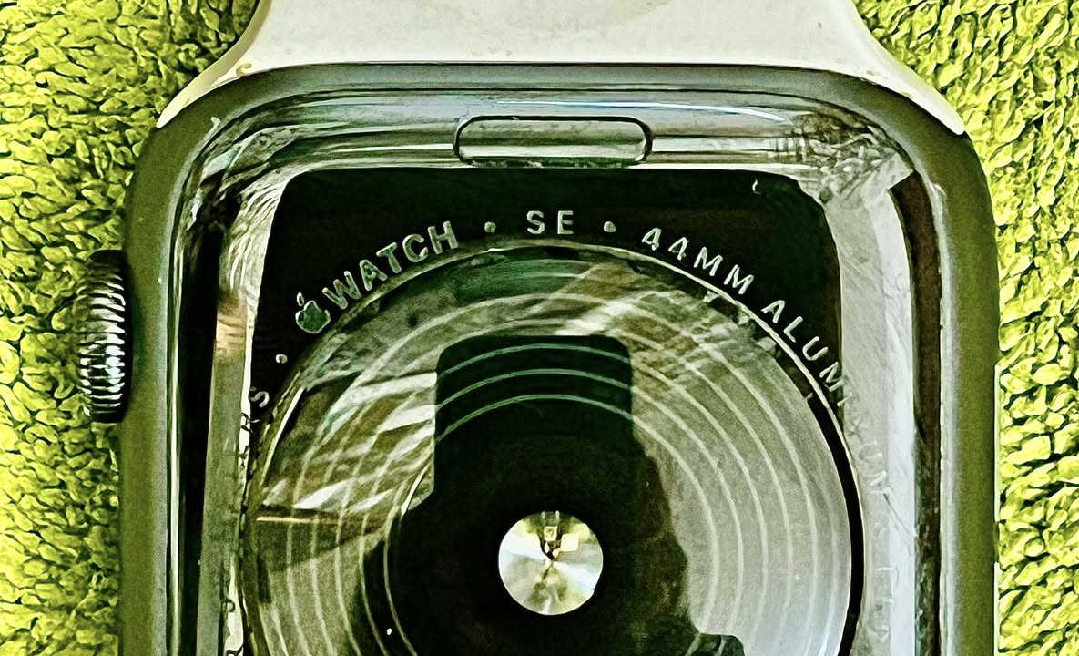 1.ابل se //حجم 44 //البطارية 87 //سعة التخزين   32 // بيها شخوط بالشاشه // السعر 150 الف // متوفر توصيل .
2.فت بت فيرزا 4 // مع الشاحن // بدون سير // السعر 150 الف // متوفر توصيل 
بيهن مجال تعال خاص وتدلل


**إذا كنت صاحب هذا الإعلان وتريد حذفه لأي سبب، رجاءا أرسل رسالة إلى الدعم الفني**