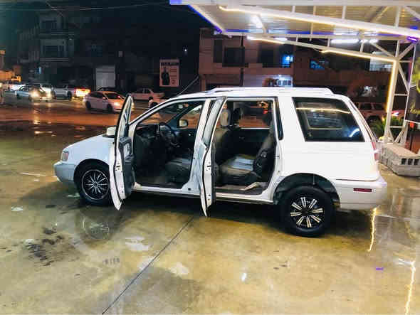 هەرزانترین نرخ 
سەیارەیەک نمونە لەهەمو ڕوەوە تۆماتیک ڕەقەم بەخ بۆ کابی و بۆ عایلە
$28 کۆتایی       رانیە         ***********  ڤایبەر و واتس ئاپی لەسەرە
مستەر بۆشی گڵاند ی سلاحی مۆدێل 1993 گێر تۆماتیک مەکینە بەخ گێڕ و مەکینە بیلادی 
ڕەقەم دهۆک بەناو ناکرێ سحێب سەنەوی لە خاریجە و تەنها 30 هەزار غەرامای تیایە (ئەوەلیات و حیدز بەشەرت)
پێشو پشتی کەپسە سەقف و شانی دەرزی پێوەنیە هیچ لێدراوێکی نیە 
سەیارەکە زۆر زۆر خاوێن ماوەتەوە
پێشو پشتی تازە توند کراوەتەوە
گێر مەکینە موس براوە بەشەرت
تندو تۆڵی و کارەبای بەشەرت
پاوەرە بەخە تۆماتیکە چوار جام کارەبا جام ئۆتۆ سڵایتە قفڵ مەرکەزی و کۆتڕۆڵە تەجیل CD 
سەیارەکە لێخوڕینی زۆر خۆشەو زۆر بەهەڵمەتە ماڵی حایلەو کاسبیە بەنزین کەم ئەخوا رانية
