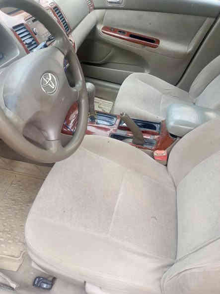 كامري 2006
صبغ حزام الجمالية
محرك 2400 
رقم بغداد
السعر 105 وبيها مجال قليل 
التواصل :***********
