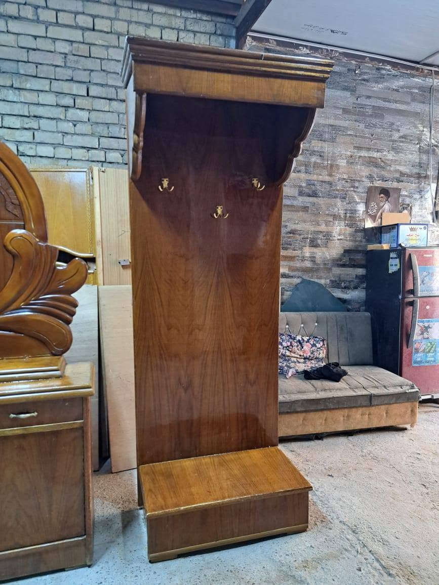 غرفة نوم 6باب ملحق صاج
ضهر جرجوبة براغي
جرباية 
كومديات منفصله 
سعر600بيه مجال 
مكان بغداد شعله 
يوجد خدمة توصيل بكروه الاستفسار خاص 
ملاحضة الغرفه احلة م̷ـــِْن الصور


**إذا كنت صاحب هذا الإعلان وتريد حذفه لأي سبب، رجاءا أرسل رسالة إلى الدعم الفني**