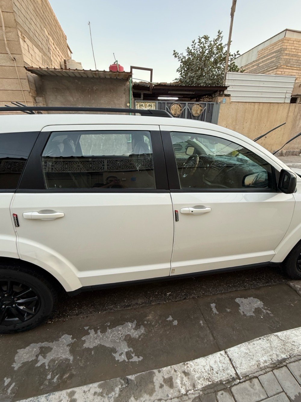 السلام عليكم دودج جورني موديل 2019 السعر 160 قابل للتفاوض ماشيه 66 الف قابل للزياده صوره تقرير الضرر مرفقه مع المنشور رقم ذي قار مشروع وطني باسم والدي العنوان بصره نواب الضباط مقابل مستشفى الفيحاء رقم الهاتف ***********