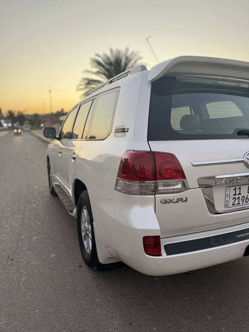 السلام عليكم لاندگروز 2011 ستينيه للبيع معروفه مواصفات الستينيه
السياره بيهه رصعات بسيطه وبارد گد شبر بالچاملغ الامامي الايمن

السعر:335$

للأستفسار:***********
