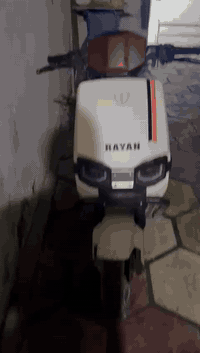 السلام عليكم دراجه شحن ريان الدراجه عوزها صندوق وكفرات خلفيه دراجه صار شهر من منزلها سعرها ب850 وبيها مجال مكان مدينة الصدر الحبيبيه الرقم ***********
