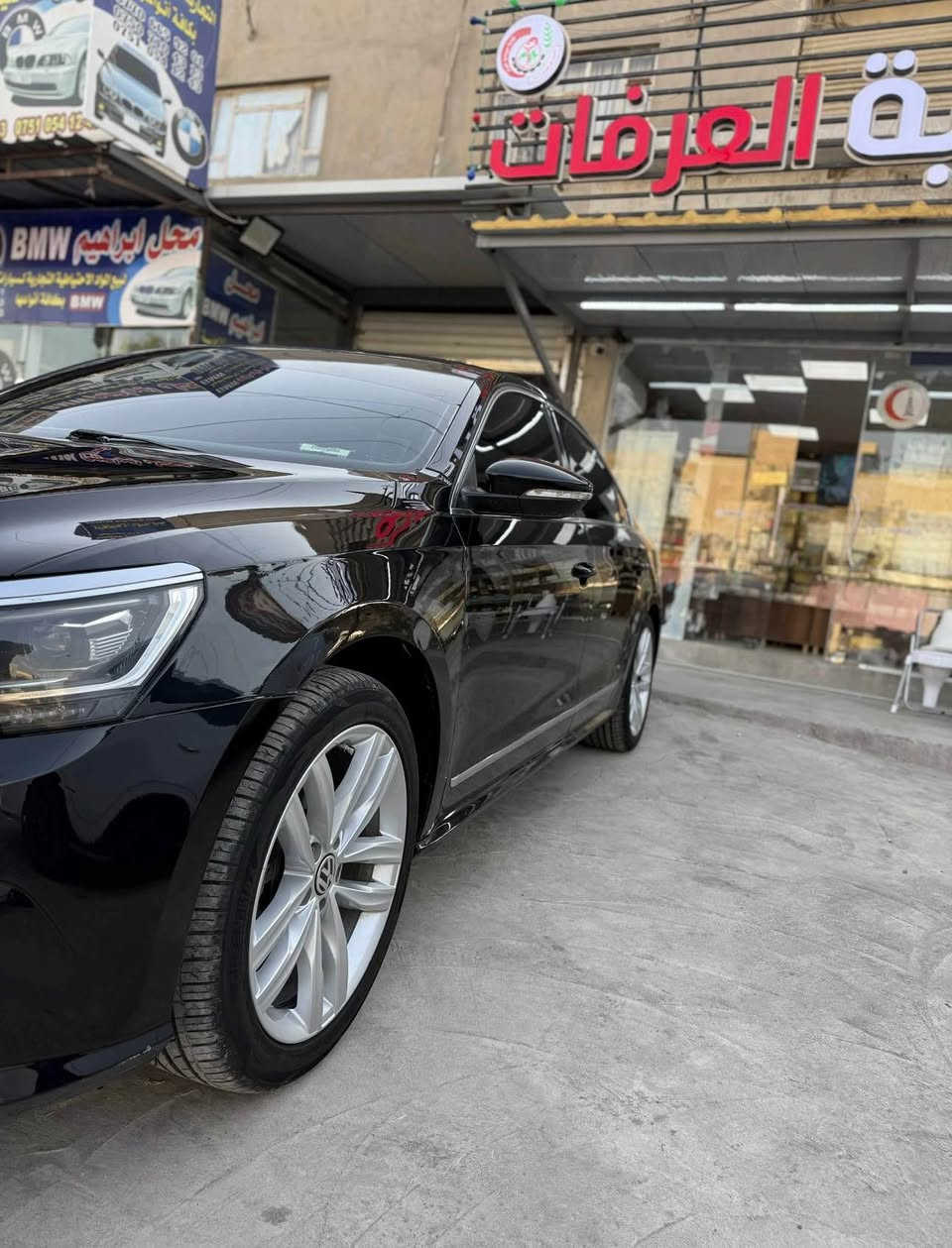 سلام عليكم للبيع او مراوس ويا سيارات رقم شمالي فقط 
باسات 2018 
فول فول موصفات SEL

سياره صاروخ V6

رادار خلفي امامي 
حساس خلفي امامي
كأمره دواره 
شاشه جبيره
بصمه تشغيل
تشغيل عن بعد 
دخول ذكي 
بصمه صندوك 
سلايت 
لايت زنون لكزس 
نقطه عمياء 
تحديد سرعه 
تبريد مركزي 
بك لايت لد 
صوت كروز SVR
وضعيات قياده 
كير دبل كلاج DSG
10 اكياس هوائيه (ايرباك)
فول تحكم استرن 
بريك تلقائي امامي خلفي 
رود سيستم سماعات 
كشنات امامي خزن ميموري 
كشنات امامي تدفئه 
كشنات امامي تحكم و مساج
كشنات خلفيه تدفئه 
اوتو بارك يطبك نفسها 
بعد بيها كلش اهواي موصفات سياره عالميه ملكي
داخل صحراوي 
سياره مناقصها برغي واحد 
أربع تايرات جديد 
باتري جديد 
صدر امامي خلفي جديد 
حداديه جديد 
تبريد تدفئه جديد بشرط 
ضررها بوند و جاملغ وبيها تعديلين بسيط 
رقم موبايل 0770 024 38 98
مكان سياره كركوك 
128 وبيها مجال 
*********** Singapore
