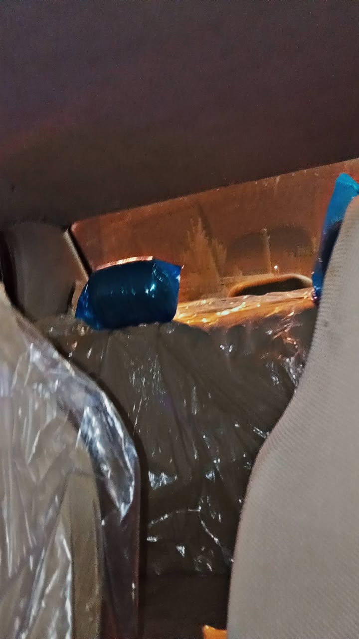 سيكي 2013
مكينه وكير شرط 
طخم جديد 
دشبول كلو شغال 
جامات كهرباء 
وايرامنيا كلها شغالها 
ستيرن بور 
صبغ عام بدون حادث 
رقم دوالي نجف تتحول بل موصل 
هزه جديده 
سعر 34

***********
***********
